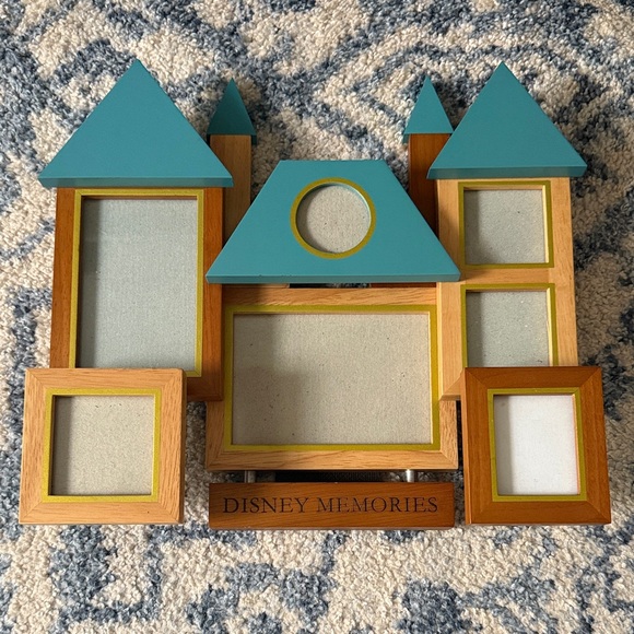 Disney Memories Castle Frame - Teal and Wood - Picture 1 of 2